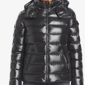 Moncler Bady Slim Short Down Jacket